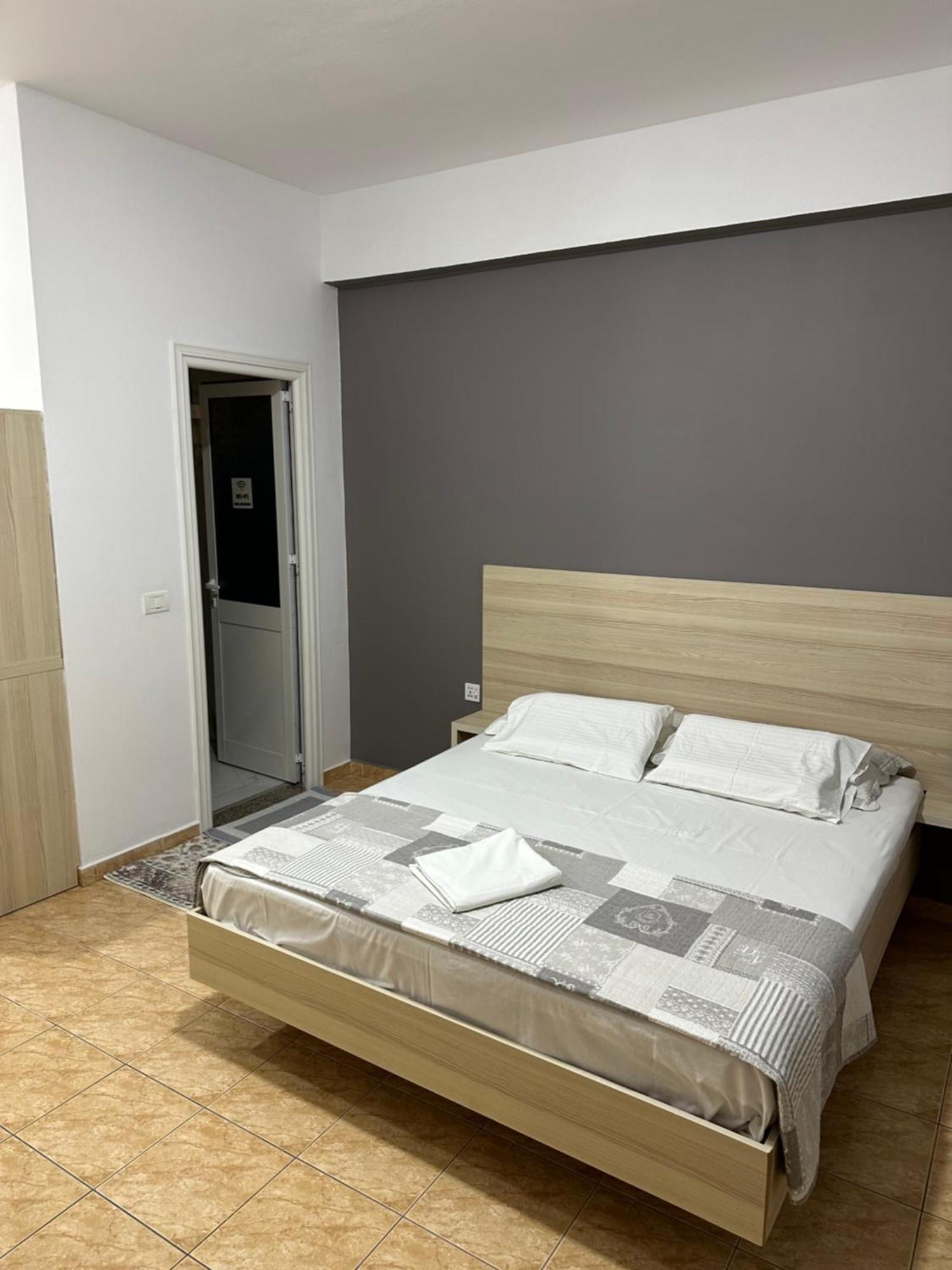 Hotel Salt Life à Dhërmi Extérieur photo