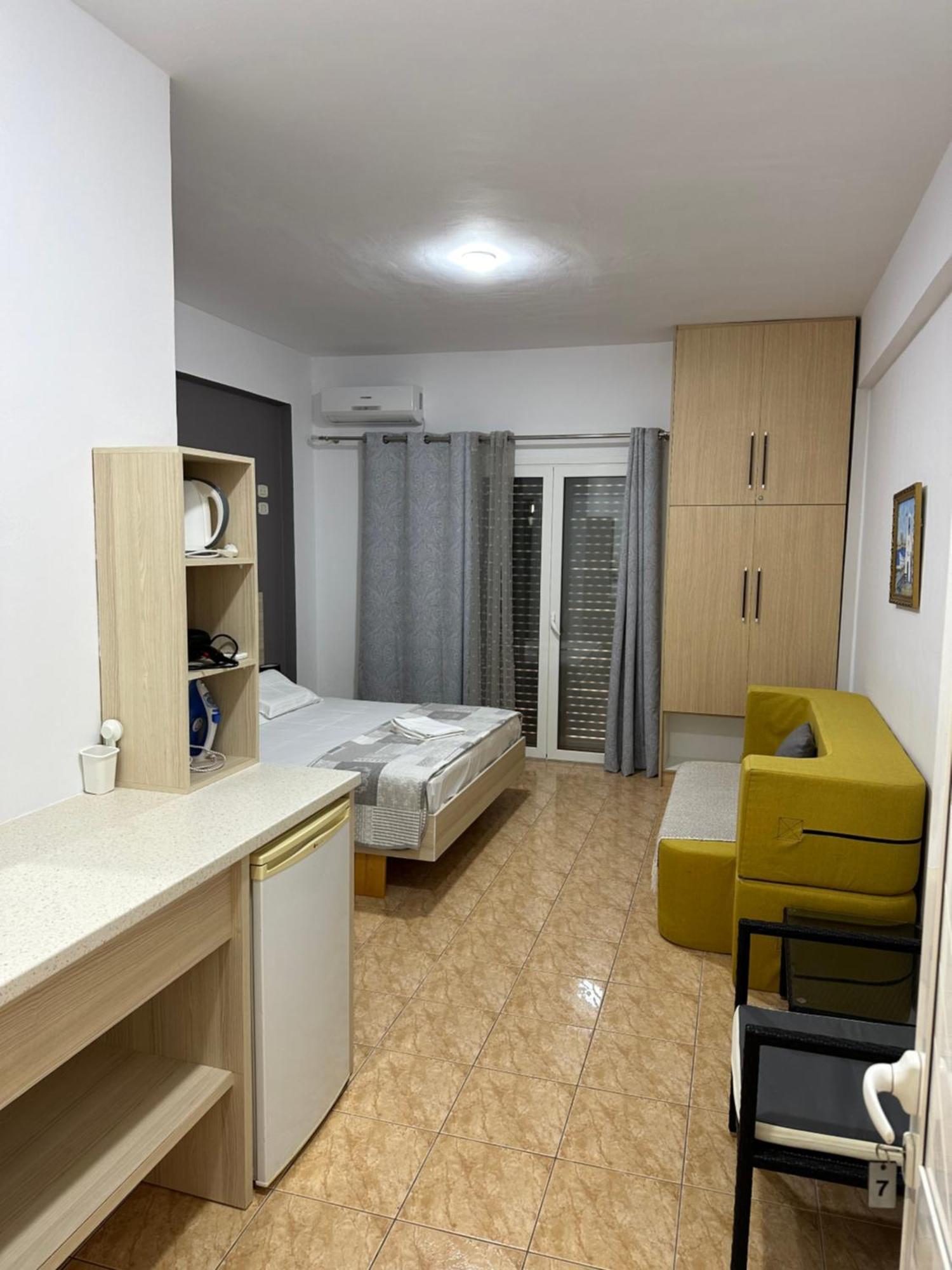 Hotel Salt Life à Dhërmi Extérieur photo