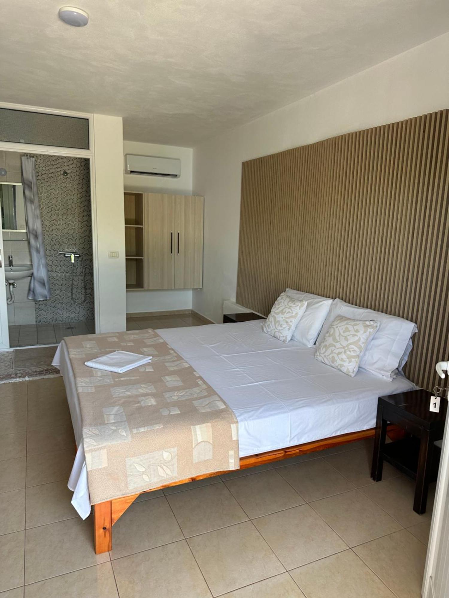 Hotel Salt Life à Dhërmi Extérieur photo
